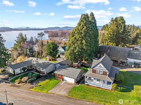 Angle, CATHLAMET, WA 98612