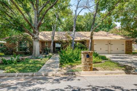 English Chase, ARLINGTON, TX 76016