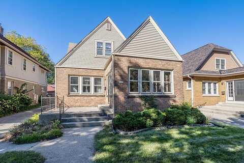 61St, MILWAUKEE, WI 53213