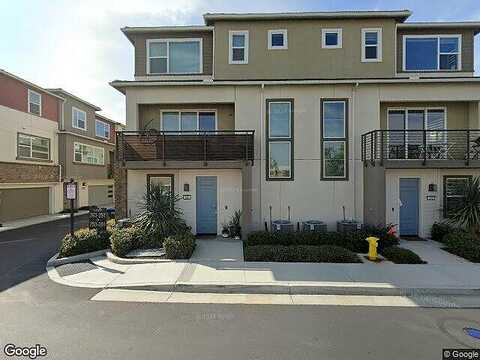 Carmona, LAKE FOREST, CA 92630