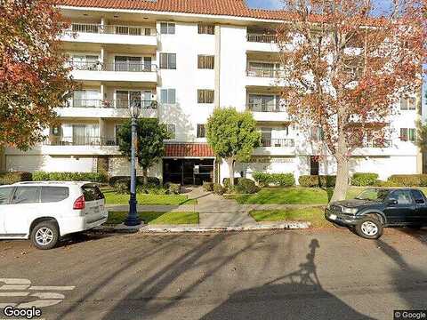 E 1St St, Long Beach, CA 90803