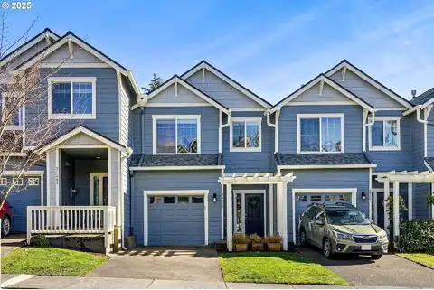 Hoodview, WEST LINN, OR 97068