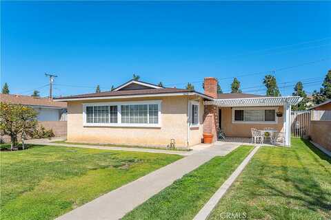 Pine, SANTA ANA, CA 92703