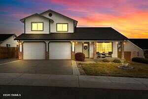 Home, SELAH, WA 98942