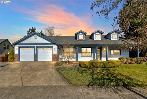Maxwell, OREGON CITY, OR 97045