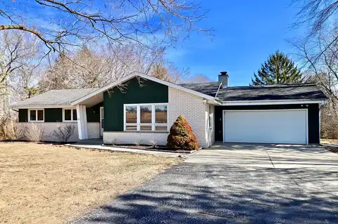 Farmdale, MEQUON, WI 53097