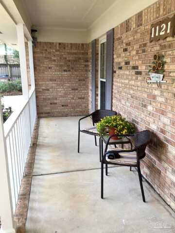 Tamara, PENSACOLA, FL 32504