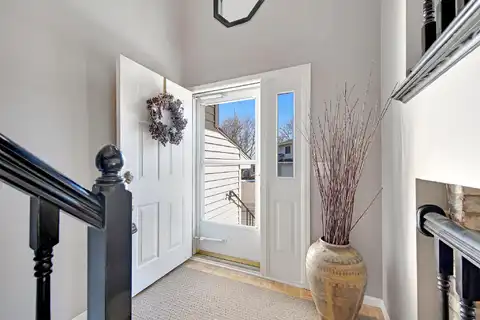 Aston, BURNSVILLE, MN 55337