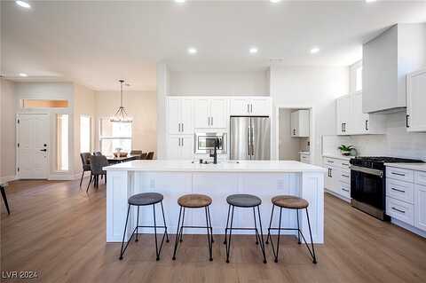 Mission Lakes, LAS VEGAS, NV 89134