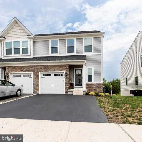 Kati, GILBERTSVILLE, PA 19525