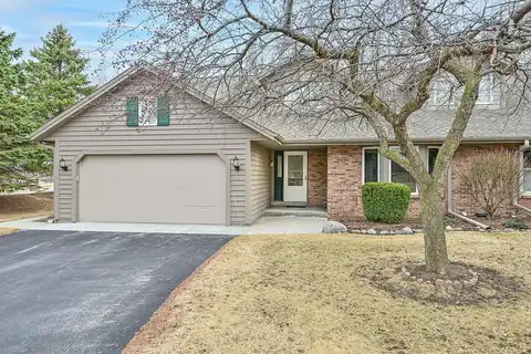 Deer Ridge, WEST BEND, WI 53095