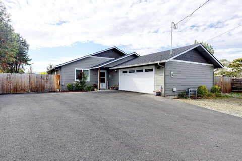 Coutant, GRANTS PASS, OR 97527