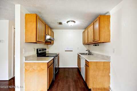 Hare, JACKSONVILLE, FL 32211