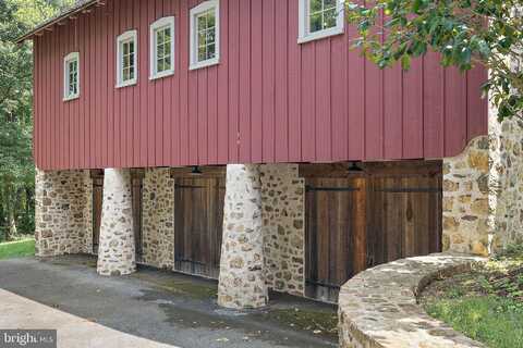 Brownstone, ELVERSON, PA 19520