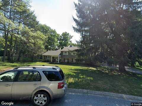 Bittersweet, GLEN MILLS, PA 19342