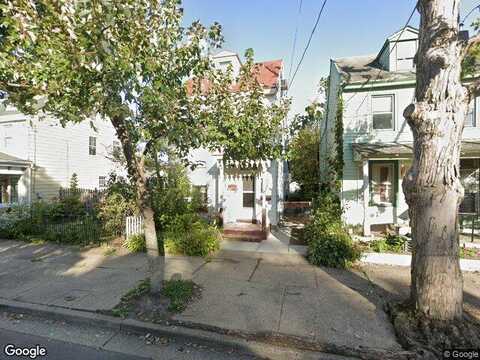 Locust, BRISTOL, PA 19007