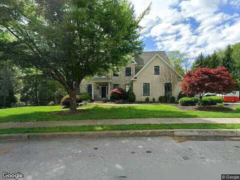 Holly, LAFAYETTE HILL, PA 19444