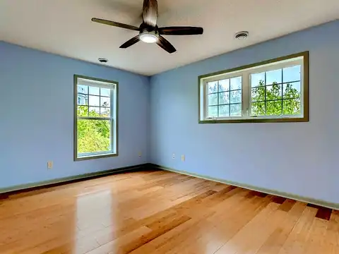 Hundertmark, CHASKA, MN 55318