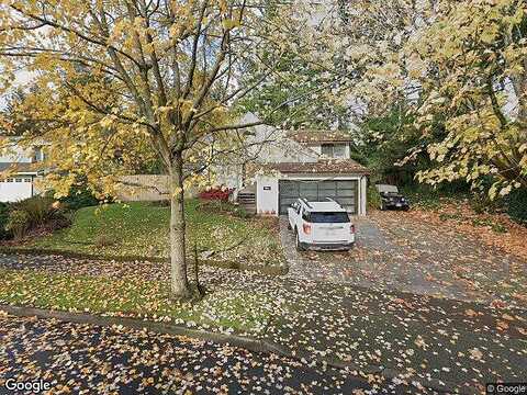 117Th, KIRKLAND, WA 98033