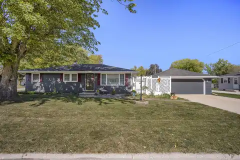 Sund, NEENAH, WI 54956