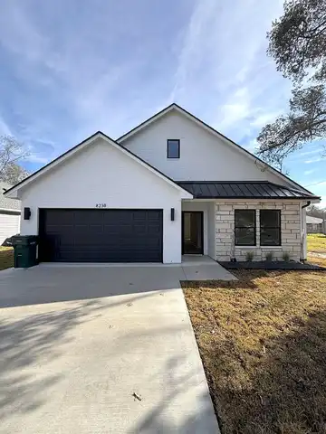 San Carlos, BEAUMONT, TX 77708