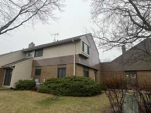 College, MILWAUKEE, WI 53221