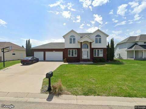 44Th, MOORHEAD, MN 56560