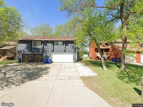 26Th Street, MOORHEAD, MN 56560