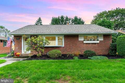Country Club, CAMP HILL, PA 17011