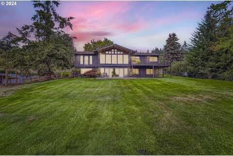Hagen, HAPPY VALLEY, OR 97086