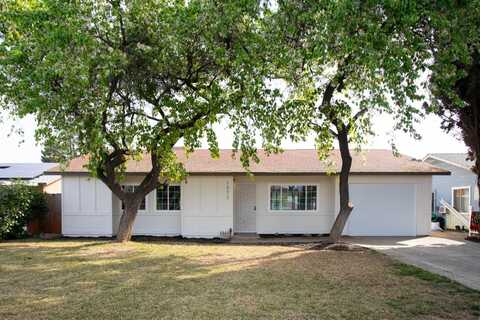 Hemlock, REEDLEY, CA 93654