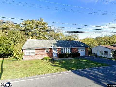 Oakshire, HUMMELSTOWN, PA 17036