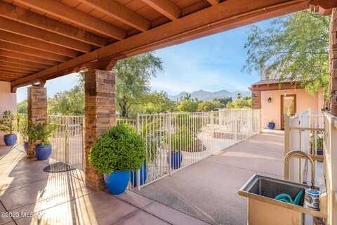 Tanque Verde, TUCSON, AZ 85749