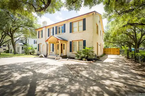 Adams, BEEVILLE, TX 78102