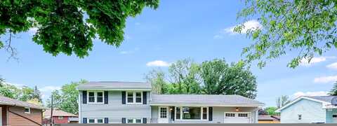 Day, FAIRMONT, MN 56031