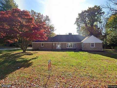 Lincoln, WEST CHESTER, PA 19380