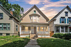 28Th, MILWAUKEE, WI 53215
