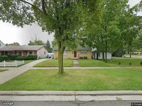 Green Tree, MILWAUKEE, WI 53223