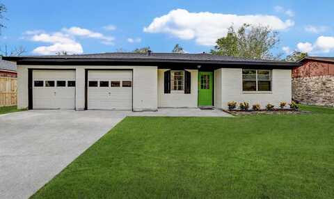Linda, ALVIN, TX 77511