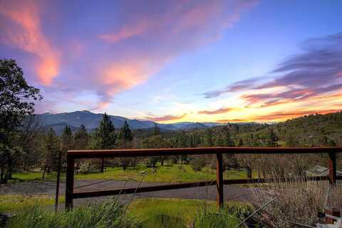 Cloverlawn, GRANTS PASS, OR 97527