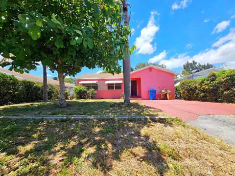 Broadway, LANTANA, FL 33462