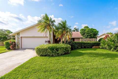 Pinewood, PALM HARBOR, FL 34684