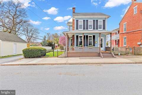 Gay, MARIETTA, PA 17547