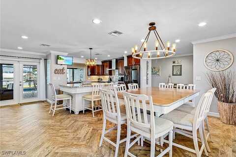 Palaco Grande, CAPE CORAL, FL 33904