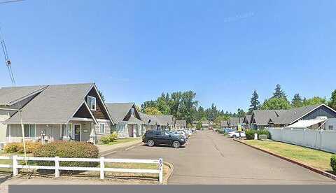 1St, NEWBERG, OR 97132