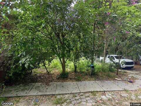Mulberry, TAMPA, FL 33604