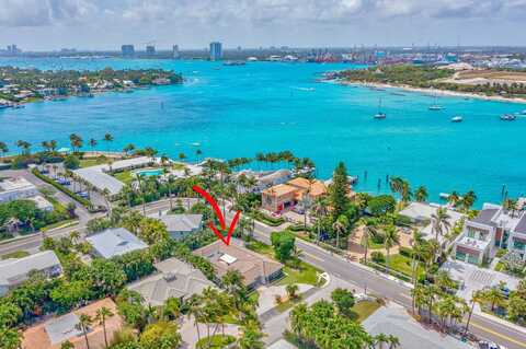 Linda, PALM BEACH SHORES, FL 33404