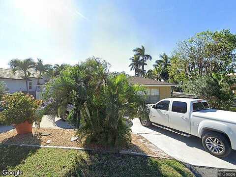 Linda, PALM BEACH SHORES, FL 33404
