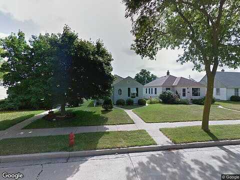 61St, MILWAUKEE, WI 53219