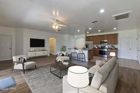 Coachman, CHIPLEY, FL 32428